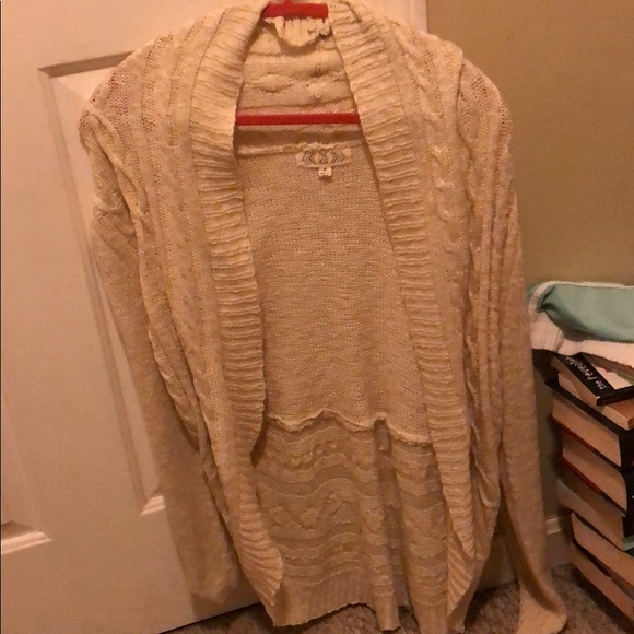 Sweaters - Comfy cardigan